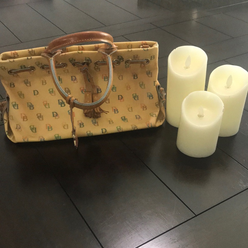 Dooney & Bourke tassel tote